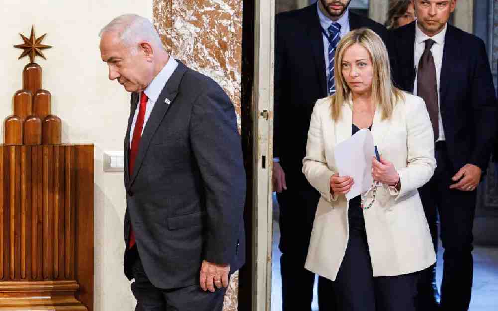 إيطاليا تجمد تعاونها العسكري مع إسرائيل