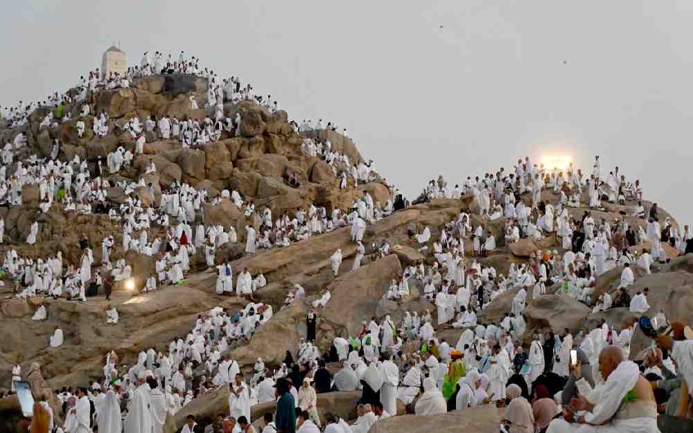 الحجاج على صعيد عرفات