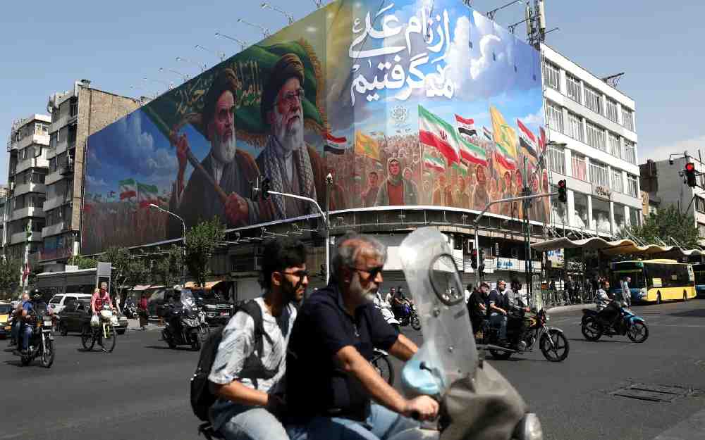 طهران تنفي أي محادثات مع واشنطن
