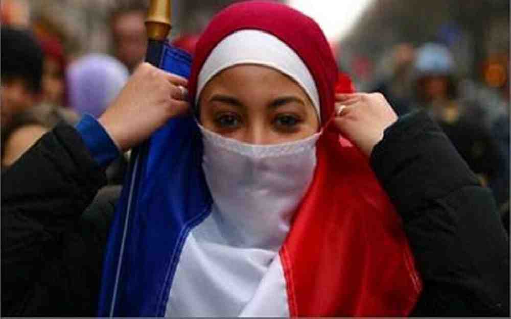 حجاب الفرنسية