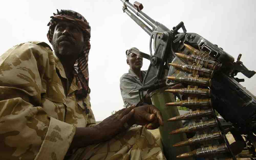 تدريب مقاتلي الدعم السريع