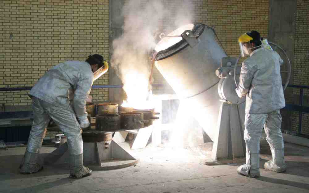 تخصيب اليورانيوم