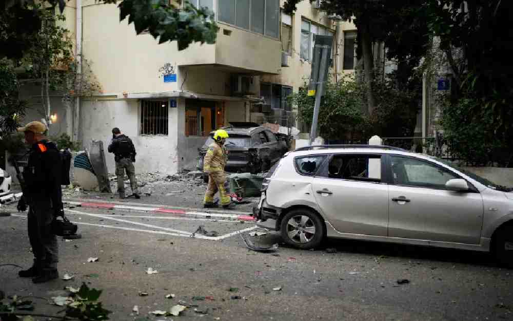 غارات واسعة على طهران